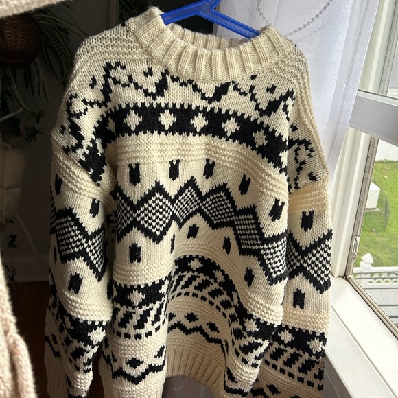 H&M Black & Cream Patterned Sweater - Picture 3 of 4
